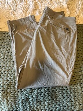 Duluth Trading Co Khaki-Light Men's Chino Pants